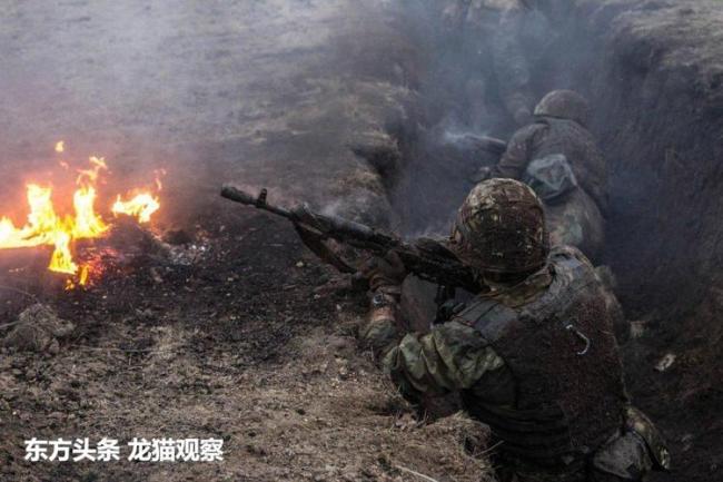 普京指责基辅：发射300发炮弹炸死投降乌军！极其残忍