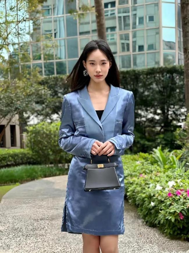 小s二女儿近照成熟性感仿佛是照着林志玲的模子刻出来的3