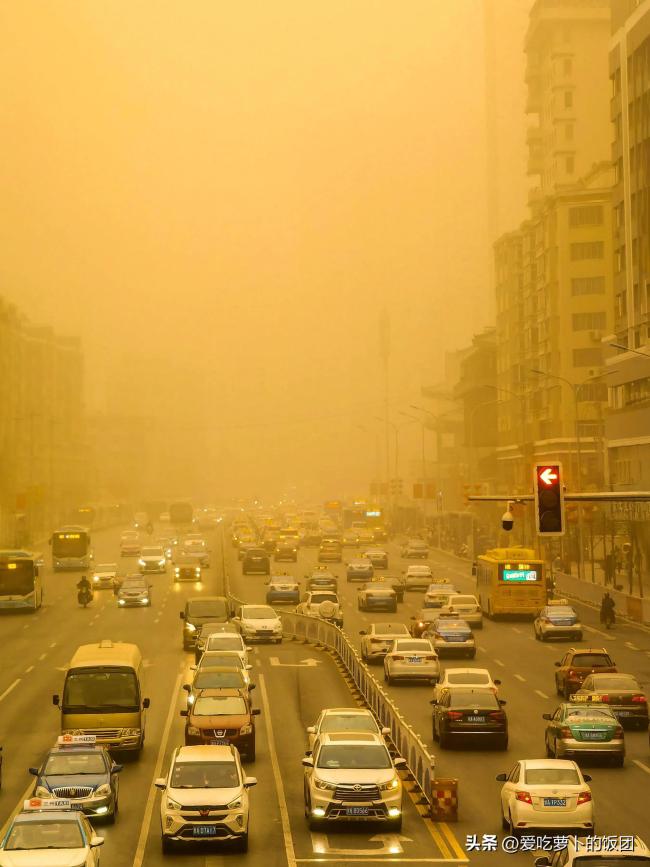 沙尘暴前锋抵达安徽 安徽人民也吃上土了？