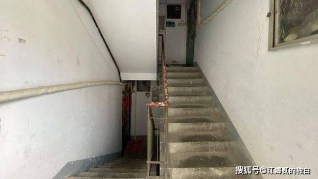 男子占用消防通道被邻居投诉 敲门实施报复 还用孩子威胁邻居！ 