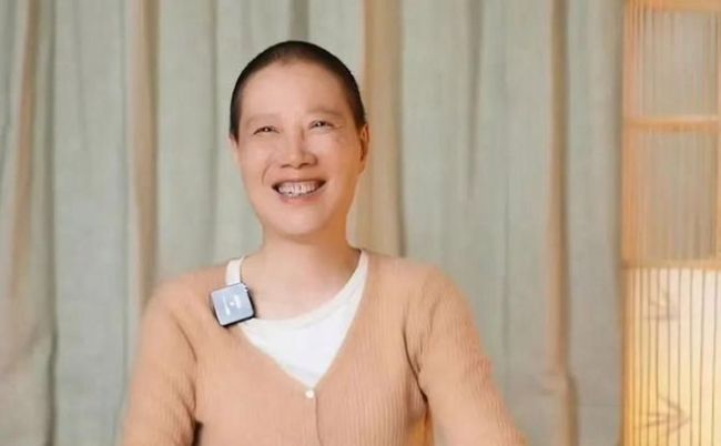 50岁叶檀罕见露面自曝患乳腺癌 称不要陷入到羞耻感里头