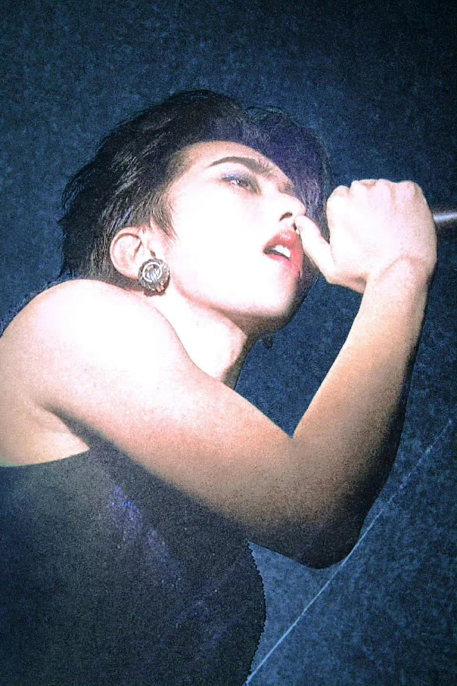 蔡徐坤香港演唱会官宣 全新公开海报沿用复古风格