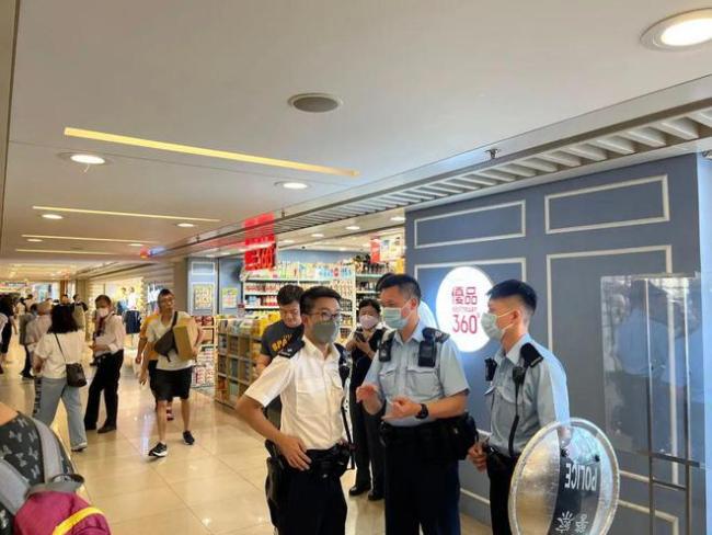 香港一男子持刀追砍男生 反恐特勤队紧急出击揭秘详情