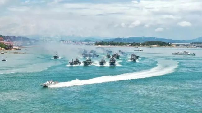 海警“龙舟”护万里海疆