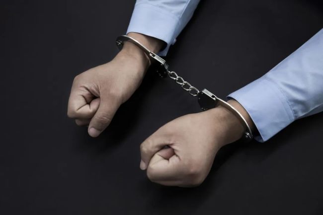 吸毒者要钱被拒打死父亲 逃离过程中拨打了120电话