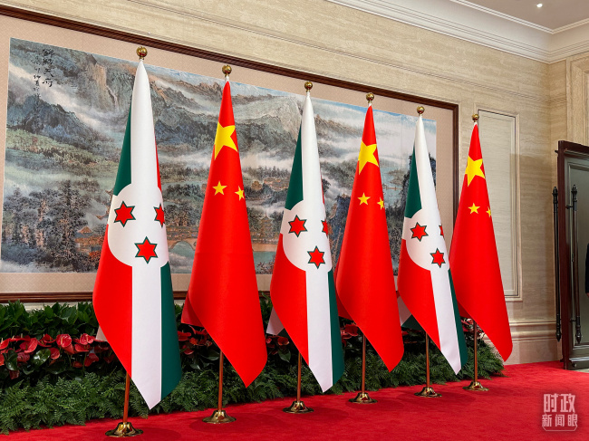 时政新闻眼丨大运会开幕日习近平出席这些活动，彰显三个关键词