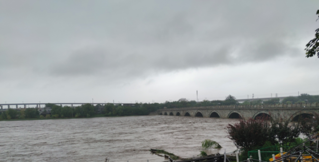 记者核实：暴雨未致卢沟桥坍塌