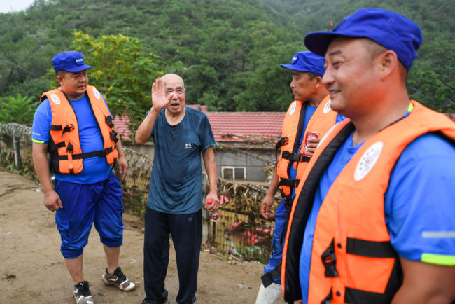 华北、黄淮等地抗击汛情一线直击