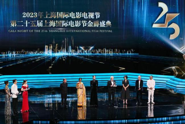 　　2023年6月9日，第25届上海国际电影节金爵奖“主竞赛单元”评委亮相。新华社记者 辛梦晨 摄