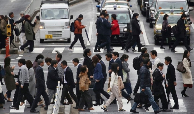 日本7月完全失业率恶化，升至2.7%
