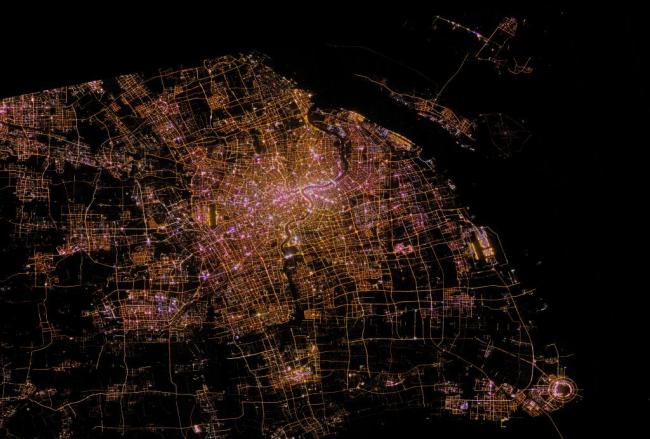 新华全媒+丨全球首部城市夜间灯光遥感图集发布