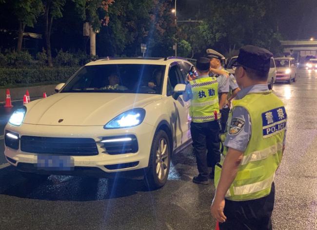 车主酒后请了个酒代驾，代驾司机酒后驾车被查