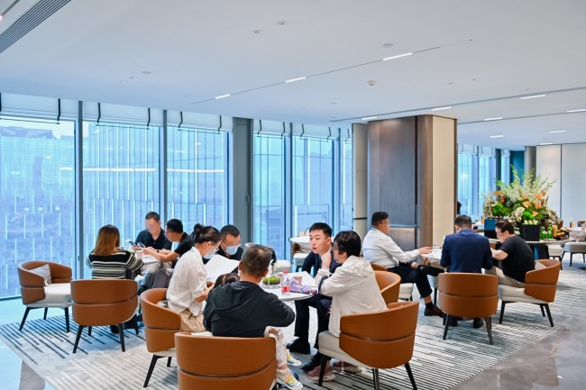 国庆楼市：有楼盘10分钟卖了73亿 一个月卖了三个月的量