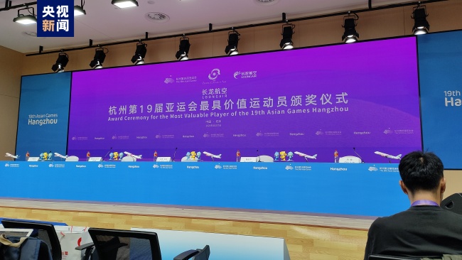 霍启刚委员：香港学校应从娃娃抓起尊重国旗国歌 - Google - Baidu 百度热点快讯