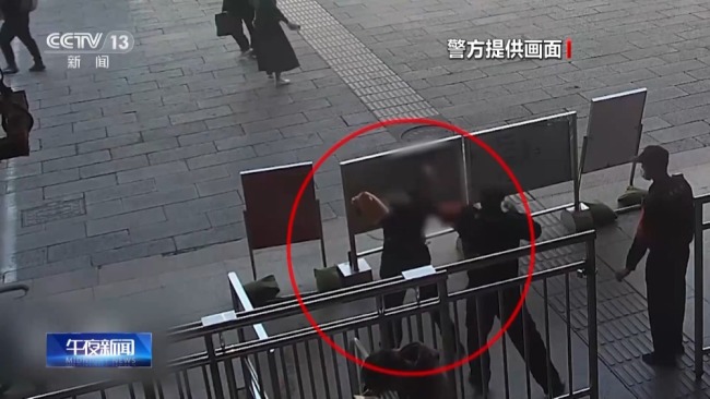 莫贪杯 醉酒男子北京西站先骂保安后骂警察被拘留