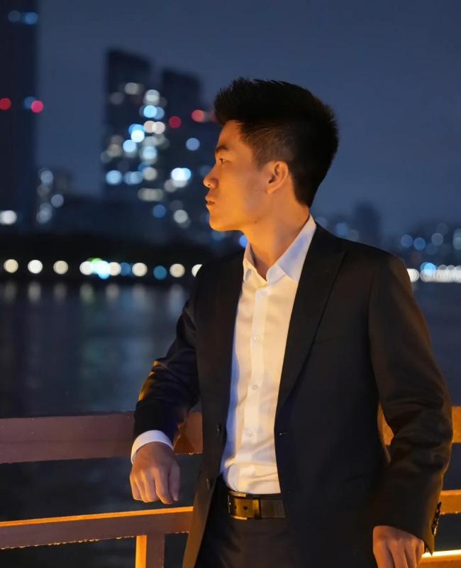 董宇辉称双11理性消费：买合适且需要的东西，消费主义会让生活变糟