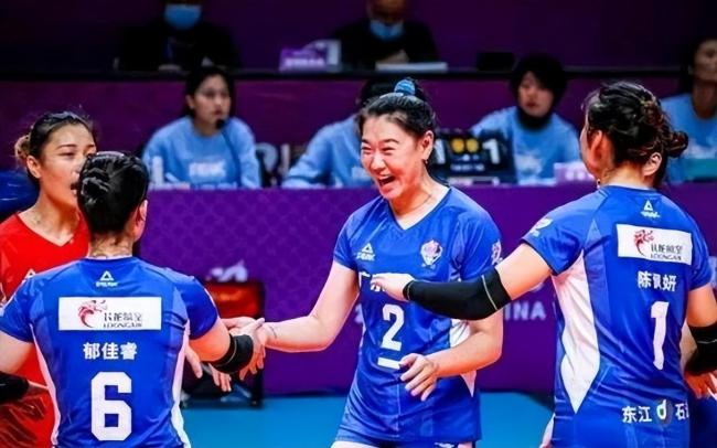秋风扫落叶！3比0，江苏女排速胜江西，吴梦洁游刃有余