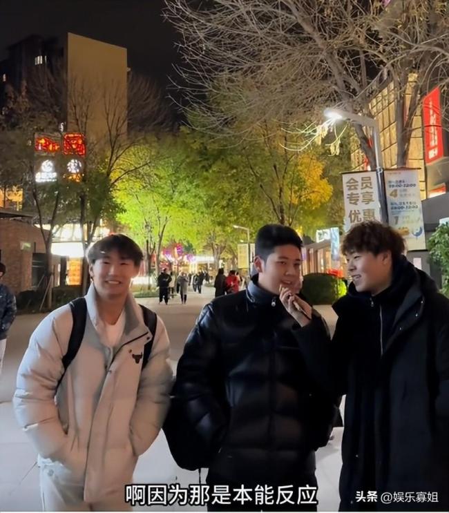 郭涛儿子石头都这么大了？街头受访自信大方