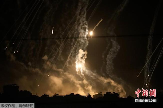 世卫与加沙最大医院失联 巴方谴责以军使用白磷弹