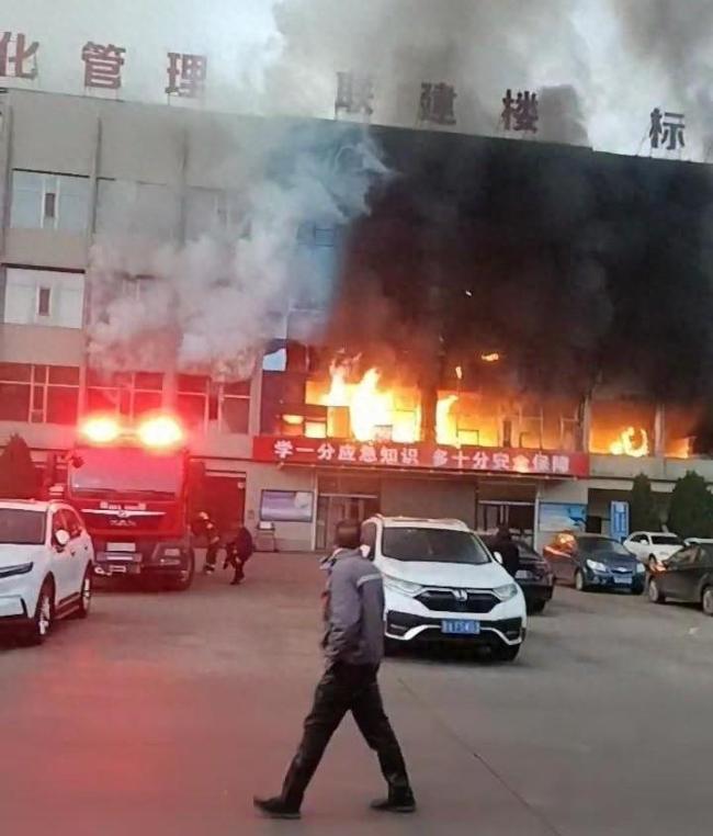 现场画面：山西永聚煤业火灾已致19人遇难