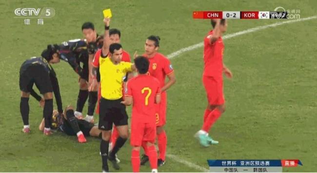 如何评价裁判给韩国队点球？黄健翔当场炮轰