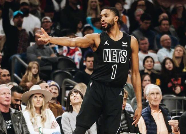 太阳坐镇主场别忘了我有突破!杜兰特连续跳投不中后 突破篮下打停篮网