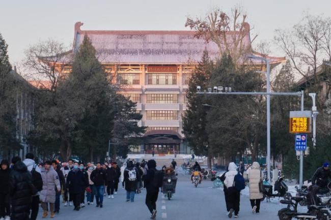 竞争激烈！今年考研近3万人报考北大