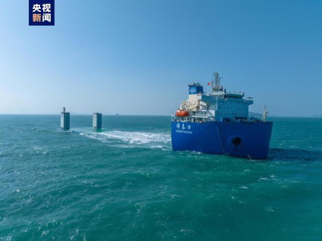 6.5万吨半潜船“祥泰口”号今日交付