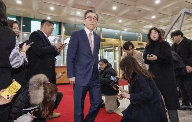 韩国新外长的爷爷安葬在朝鲜