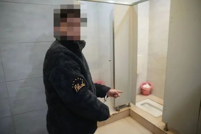 男子女厕装摄像头偷拍被刑拘 曾流窜多地潜入偷拍