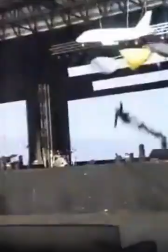 印度一公司CEO表演节目时坠落死亡