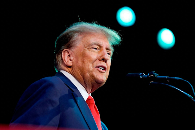 下一个目标台湾？特朗普称台夺走美国生意引岛内担忧