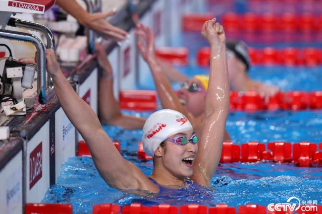 中国队夺得世锦赛男女4×100米自由泳接力金牌