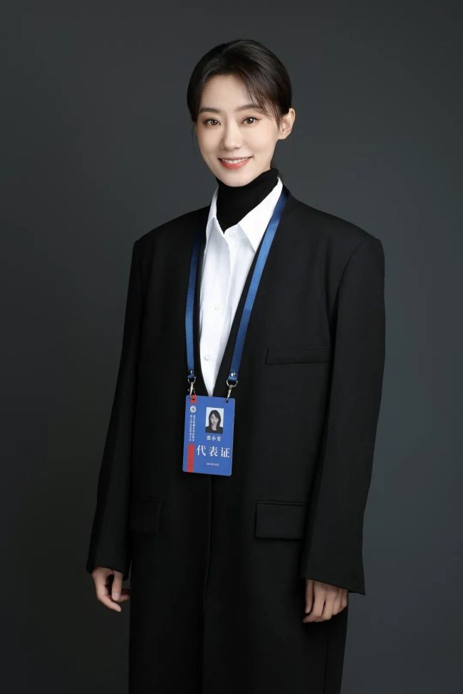 《热辣滚烫》助力张小斐成为首个85后票房破百亿女演员
