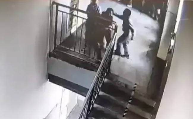 西宁官方通报教学楼栏杆断裂学生跌落仍在调查处理中