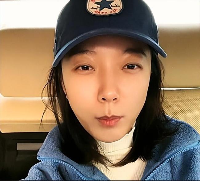 王珞丹和赵小棠妈妈差十岁,该叫阿姨还是姐姐,网友:太年轻了