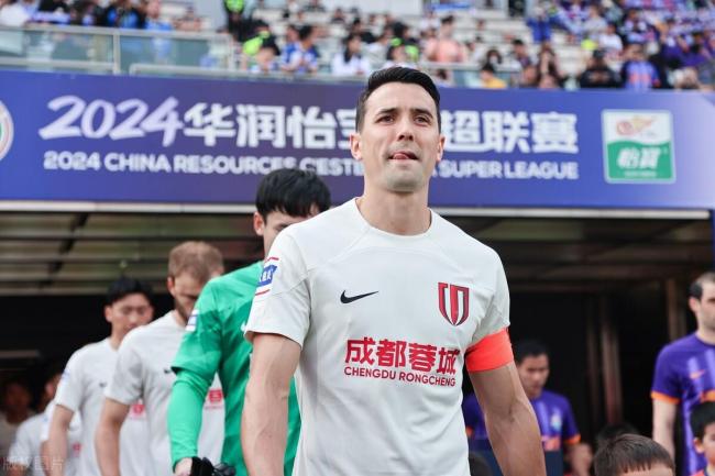 国足新归化锁定了！中国足协已开始运作 球迷期盼赶上踢泰国比赛