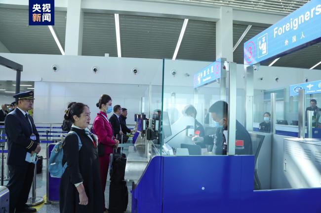 新疆伊寧機場國際航線正式開航