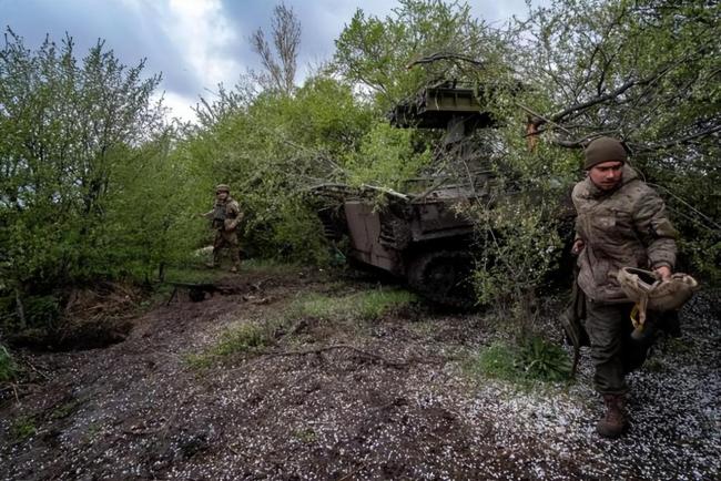 俄乌最新消息！过去24小时 乌克兰损失1000名军人