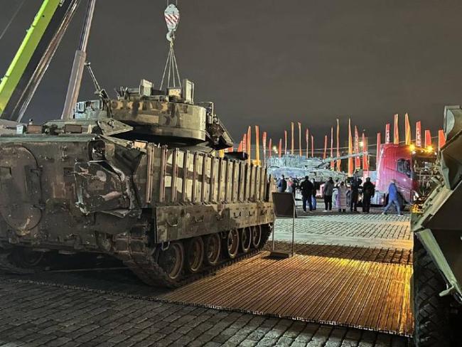 德国豹2坦克运抵莫斯科 将参加“胜利展览”