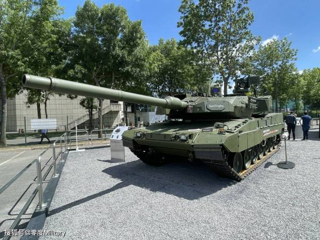 德国将首先采购35辆豹2A8主战坦克 坦克采购成本预计约为10亿欧元 强化短期防务能力