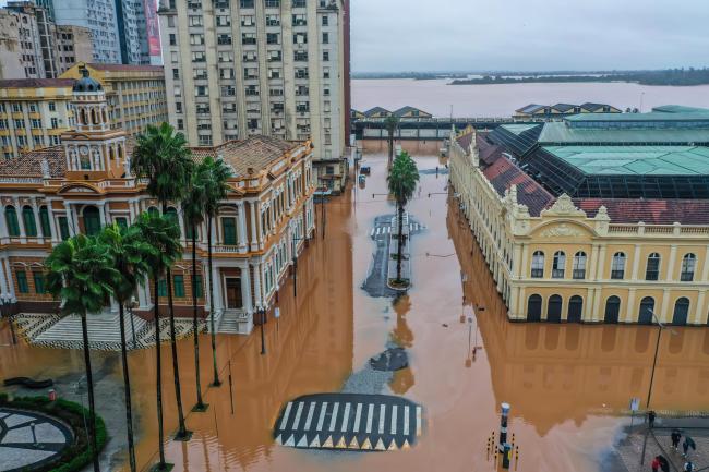 巴西南部洪灾致死人数升至39人 68人失踪待救援