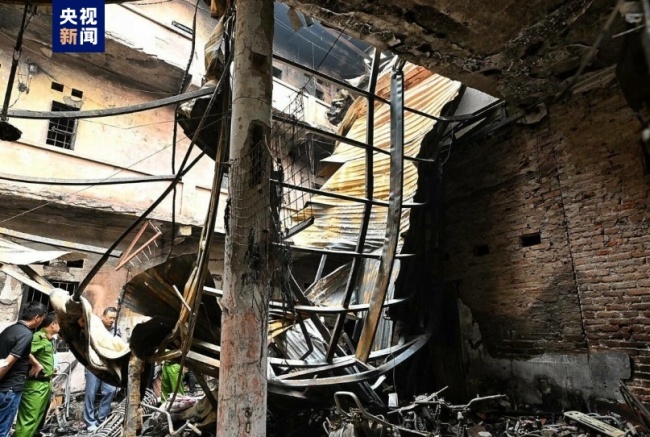 越南河内一建筑起火致14人死亡 警方展开刑事调查