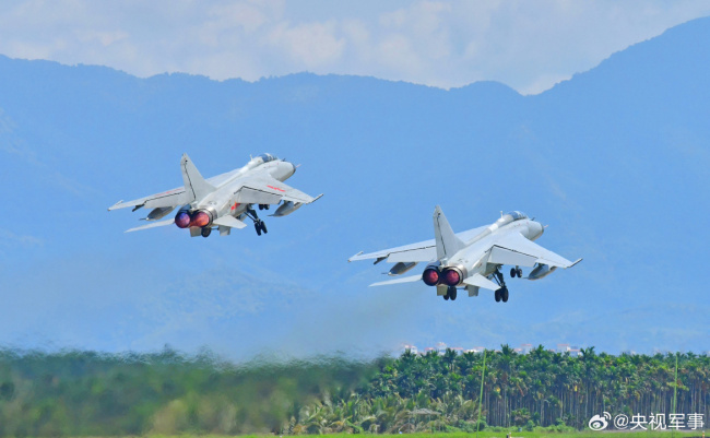 南部戰區空軍航空兵訓練高清壁紙