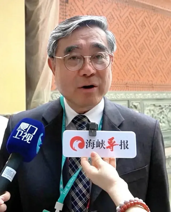 新党主席吴成典：我们都是中国人，只有大陆好台湾才会好
