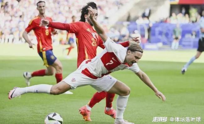 欧洲杯：西班牙3-0大胜克罗地亚，展现冠军相