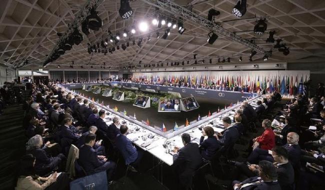 俄乌为何对和谈争执不下 和平会议缺失关键方