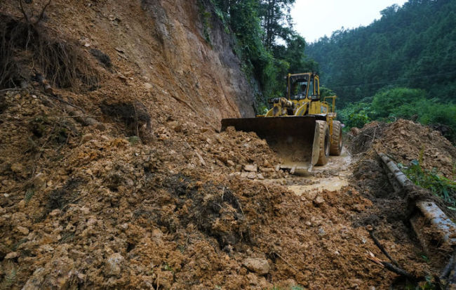 保障正常生产生活秩序 最大限度降低灾害损失——各地各部门坚决贯彻落实习近平总书记对防汛抗旱工作重要指示精神