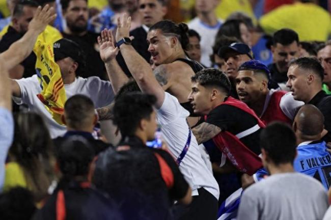 乌拉圭球员和哥伦比亚球迷赛后互殴 纪律调查启动