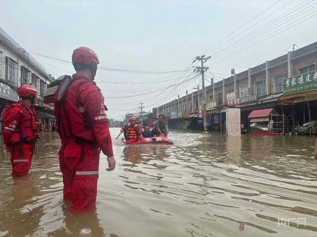 航拍特大暴雨后的河南社旗 积水减退救援加速